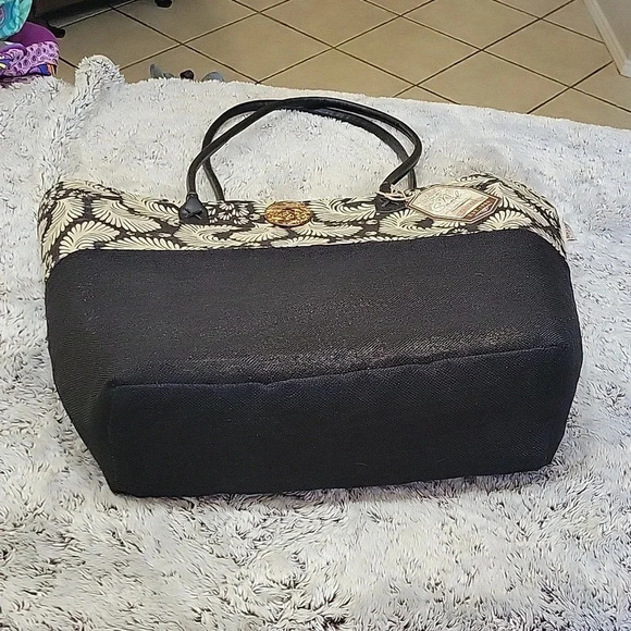 NWT Sun N Sand Black Floral Tote Beach Vacation Summer Bag Easy Carry Large - Picture 5 of 7